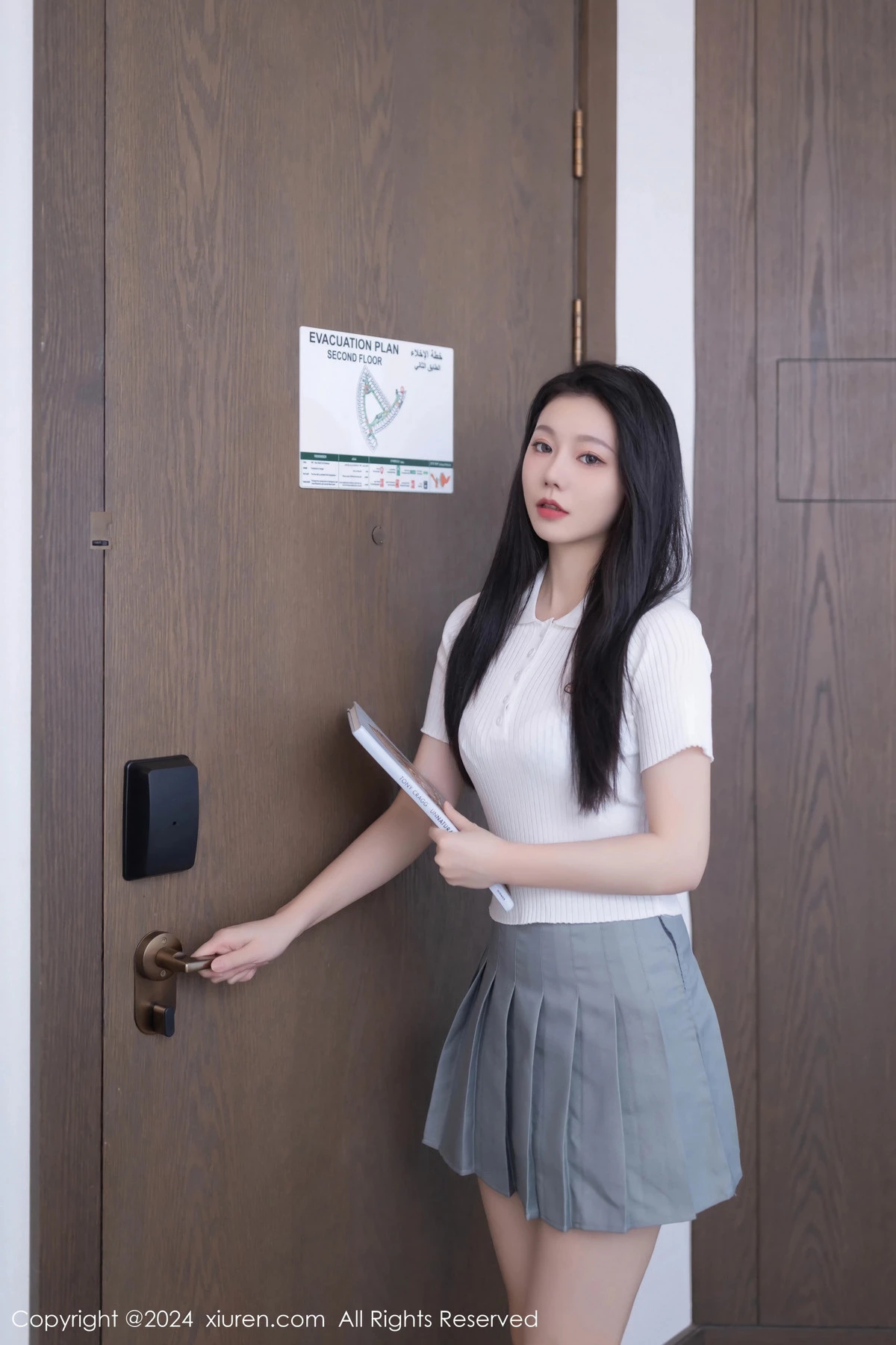 [XiuRen秀人网]第8649期安然写真-秀人资源网